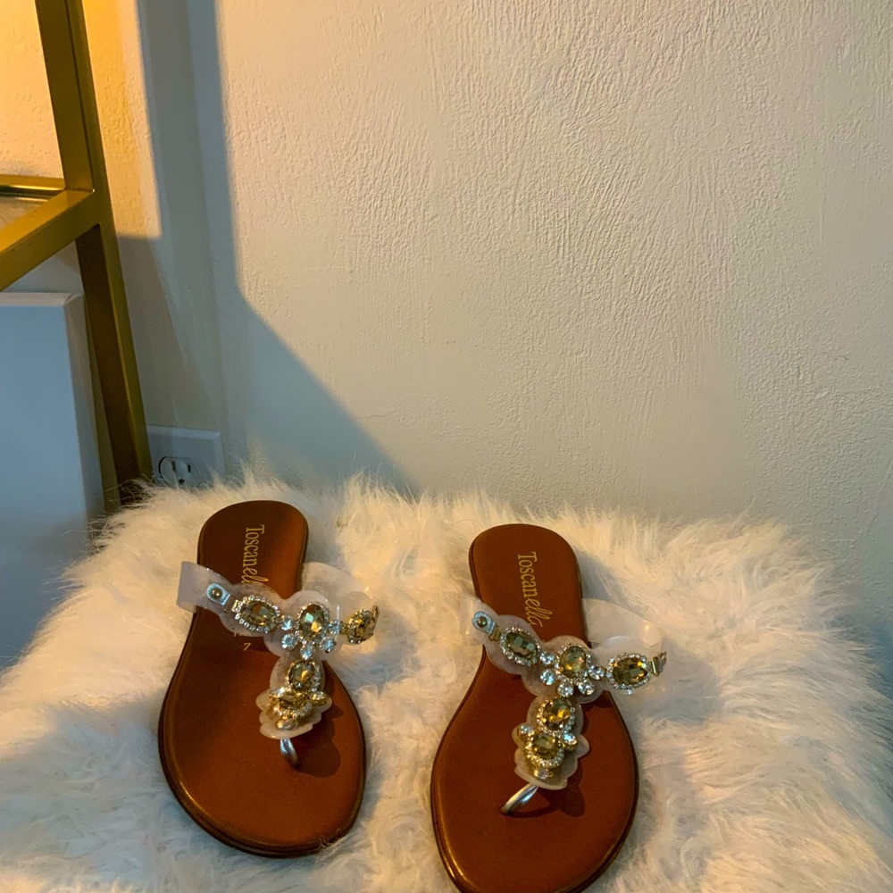 Toscanella gold/clear rhinestone 1 inch heel